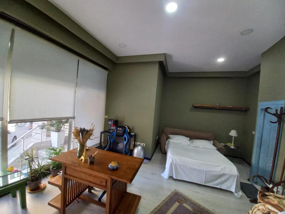 Penthouse Rooms & Aparts Tirana Esterno foto