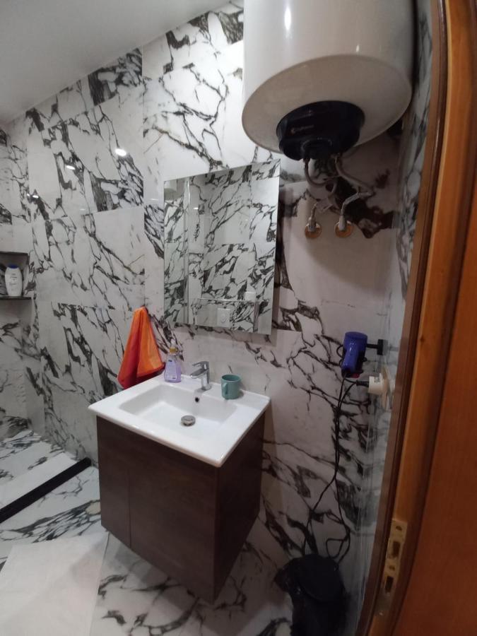 Penthouse Rooms & Aparts Tirana Esterno foto
